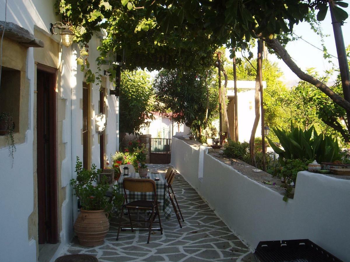 Ostria'S House Apartment Kissamos Exterior photo